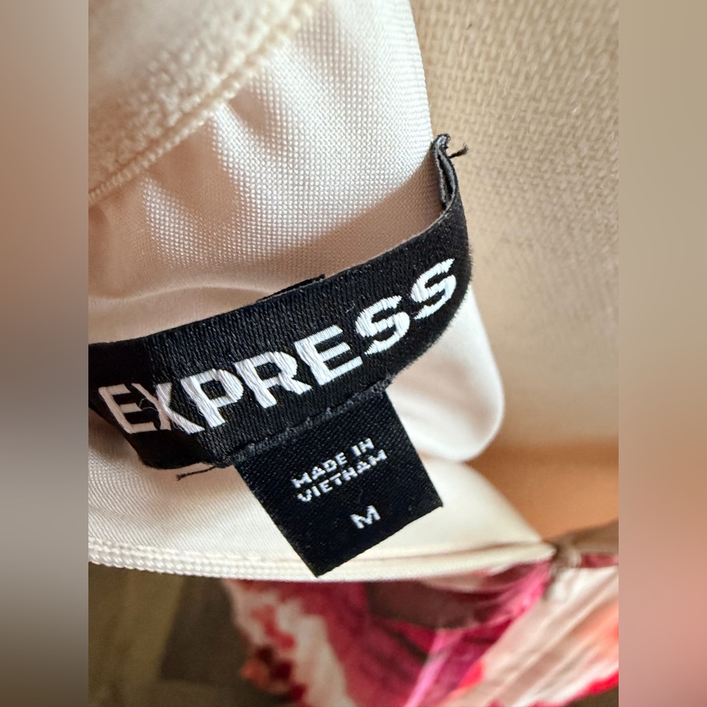 EXPRESS - Maxi Dress in Pink & Coral - Picture 4 of 4